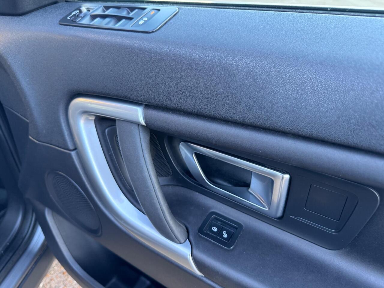 Used Land Rover Discovery Sport 2017 for sale - 78010980: Photo 23