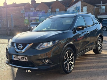 Used Nissan X-Trail 2017 for sale - 78431321: Photo