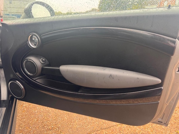 Used MINI Hatch 2010 for sale - 75722106: Photo 24