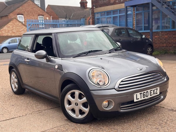 Used MINI Hatch 2010 for sale - 75722106: Photo 2