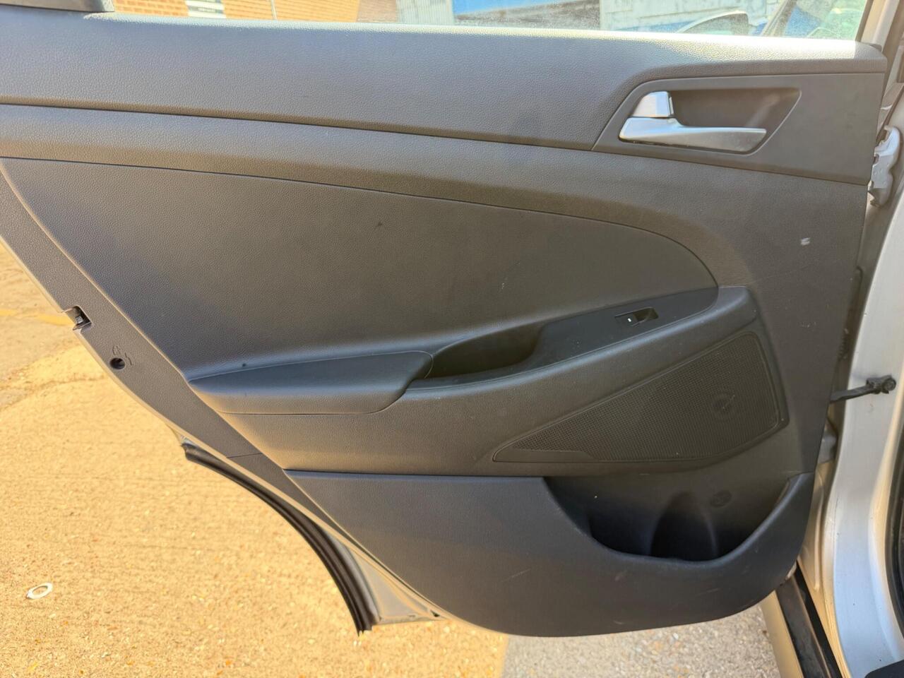 Used Hyundai TUCSON 2017 for sale - 78011770: Photo 49