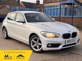 2015 - 116d SE 5dr
