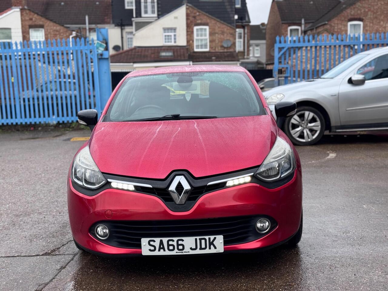 Used Renault Clio 2016 for sale - 78011775: Photo 3