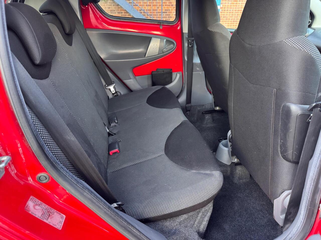 Used Toyota AYGO 2011 for sale - 78010979: Photo 20