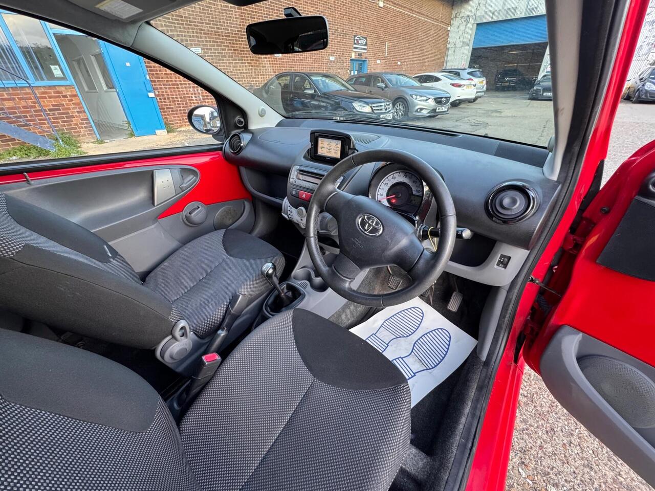 Used Toyota AYGO 2011 for sale - 78010979: Photo 33