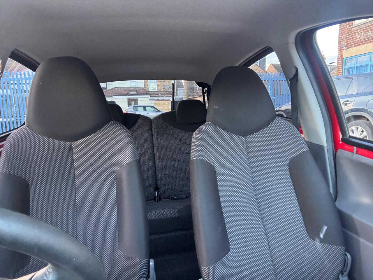 Used Toyota AYGO 2011 for sale - 78010979: Photo 37