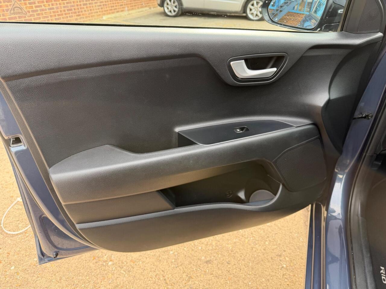 Used Kia Rio 2017 for sale - 78011750: Photo 36