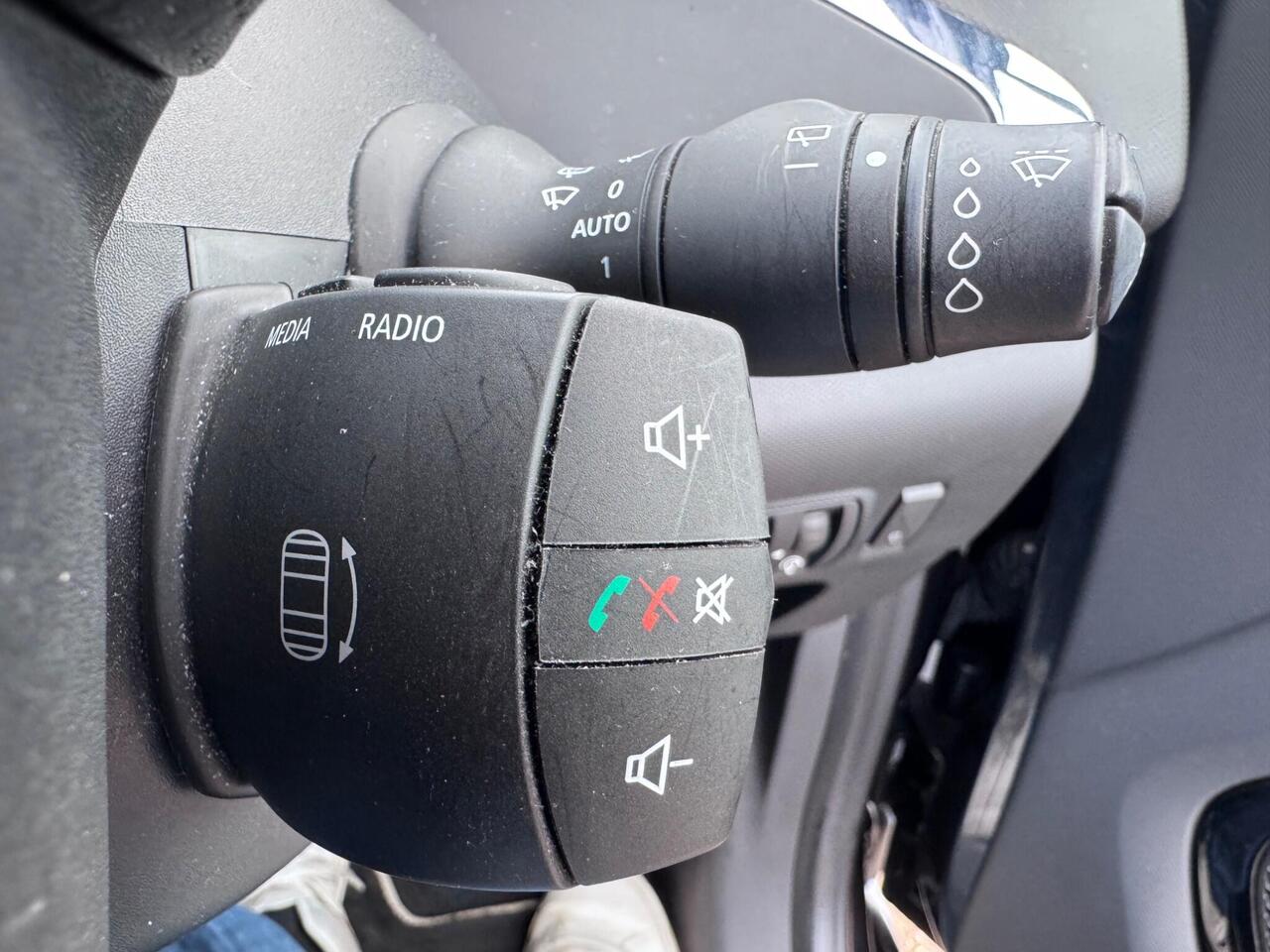 Used Renault Zoe 2018 for sale - 78011755: Photo 45