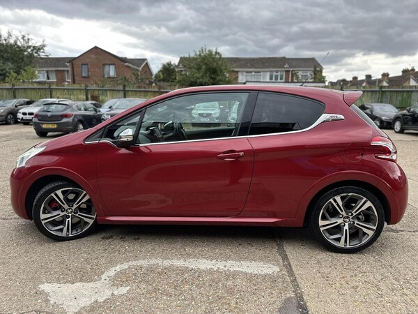 Used Peugeot 208 2015 for sale - 75390184: Photo 15