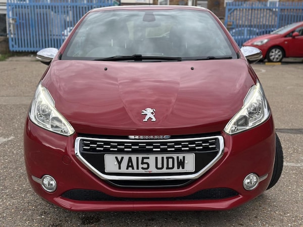 Used Peugeot 208 2015 for sale - 75390184: Photo 2