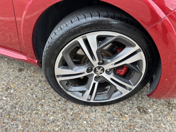 Used Peugeot 208 2015 for sale - 75390184: Photo 35