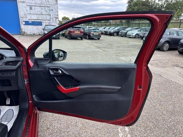 Used Peugeot 208 2015 for sale - 75390184: Photo 36