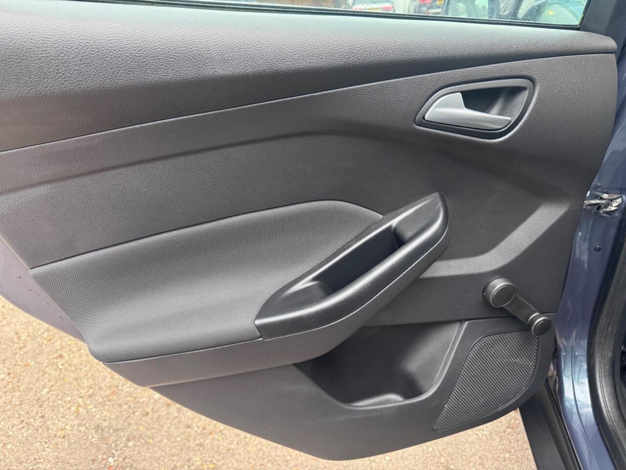 Used Ford Focus 2013 for sale - 78010968: Photo 21