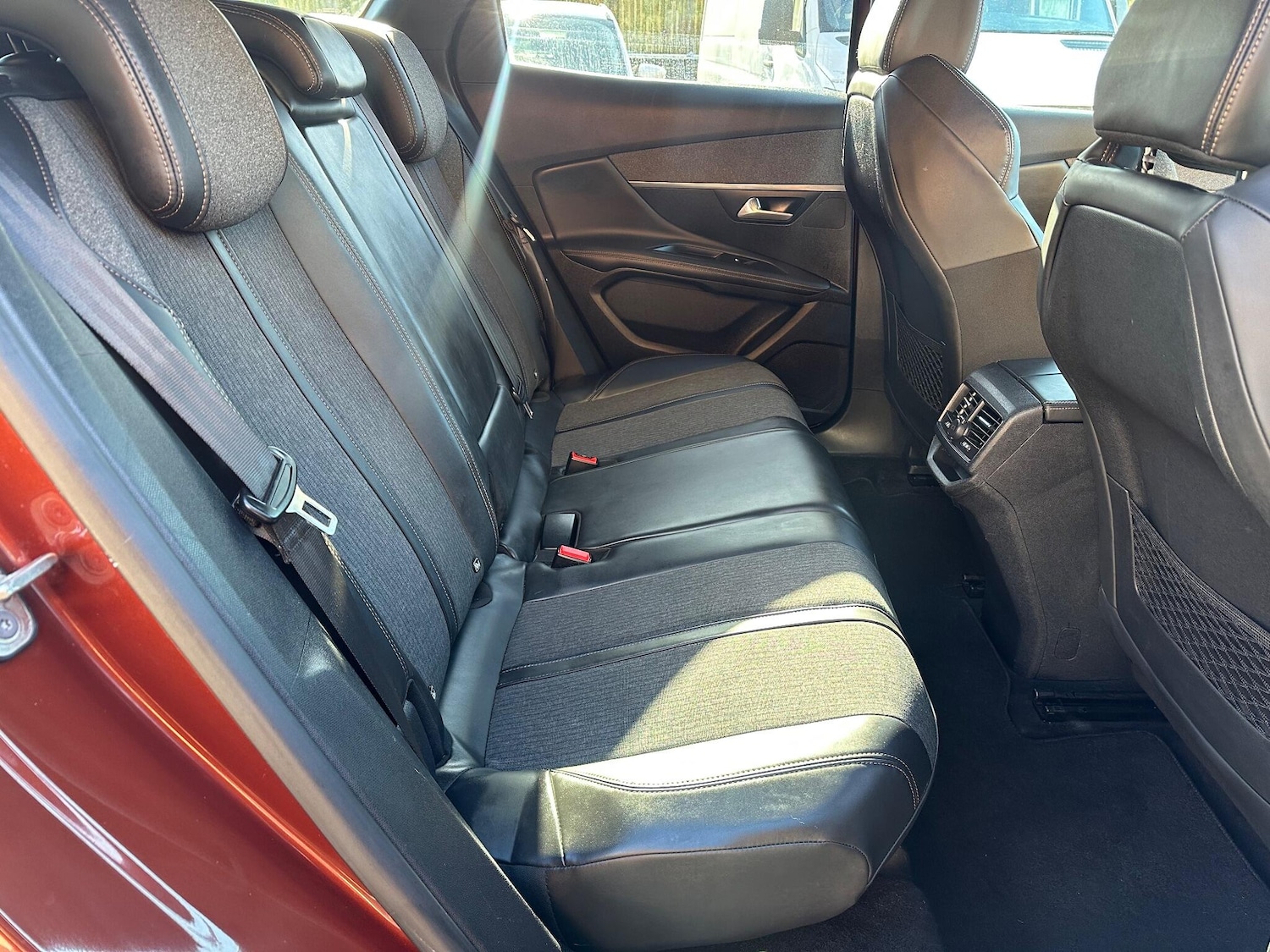 Used Peugeot 3008 2018 for sale - 76501103: Photo 11