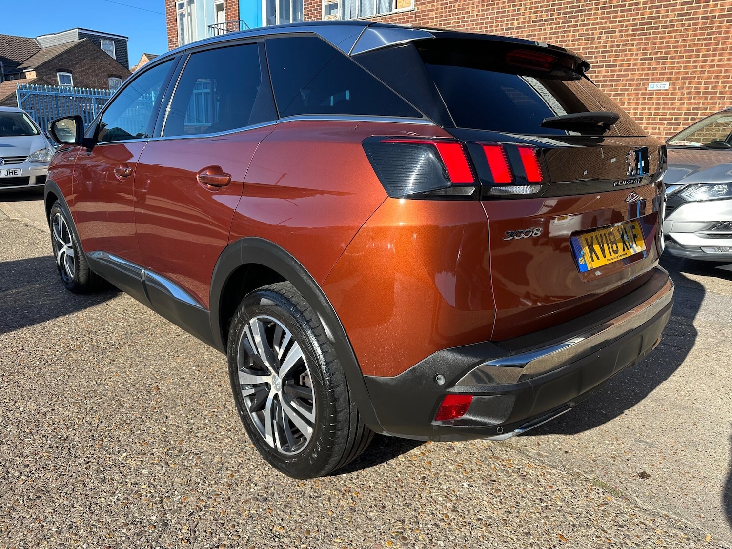 Used Peugeot 3008 2018 for sale - 76501103: Photo 4