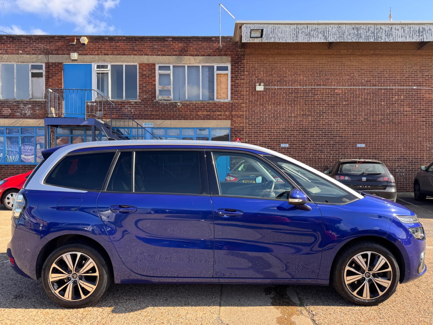Used Citroen C4 Grand Picasso 2017 for sale - 76100732: Photo 10