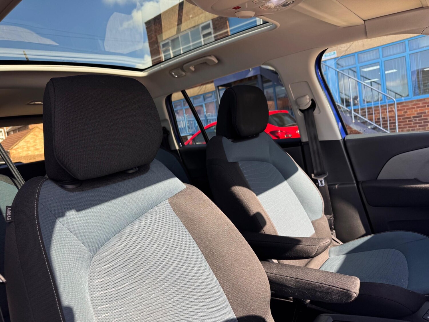 Used Citroen C4 Grand Picasso 2017 for sale - 76100732: Photo 29
