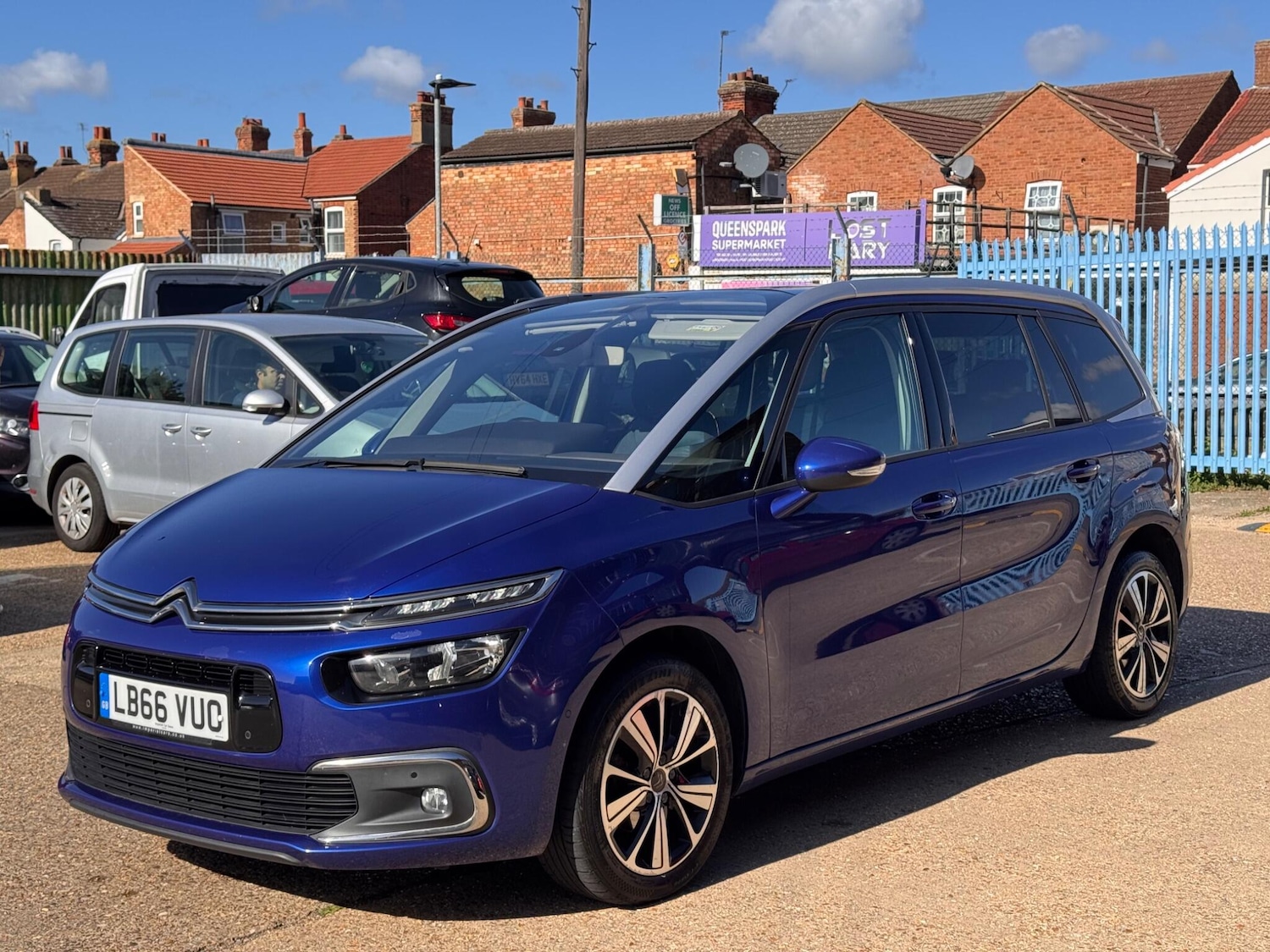 Used Citroen C4 Grand Picasso 2017 for sale - 76100732: Photo 6