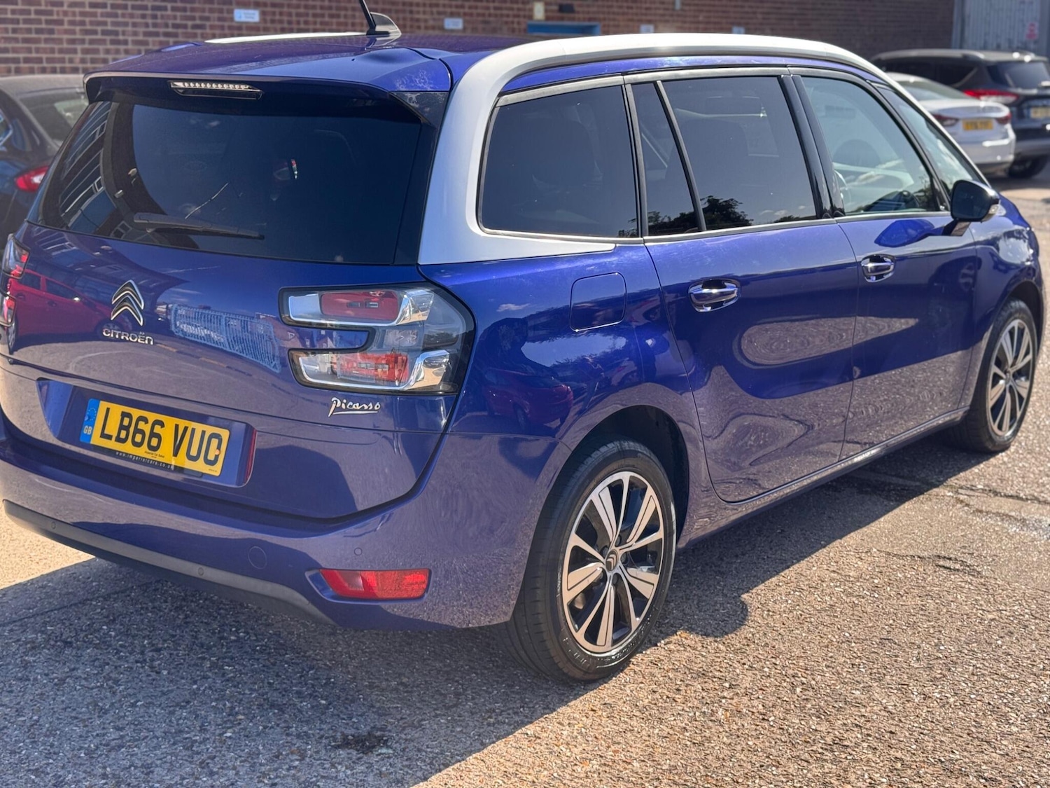 Used Citroen C4 Grand Picasso 2017 for sale - 76100732: Photo 9