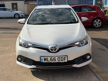 Used Toyota Auris 2016 for sale - 79389413: Photo