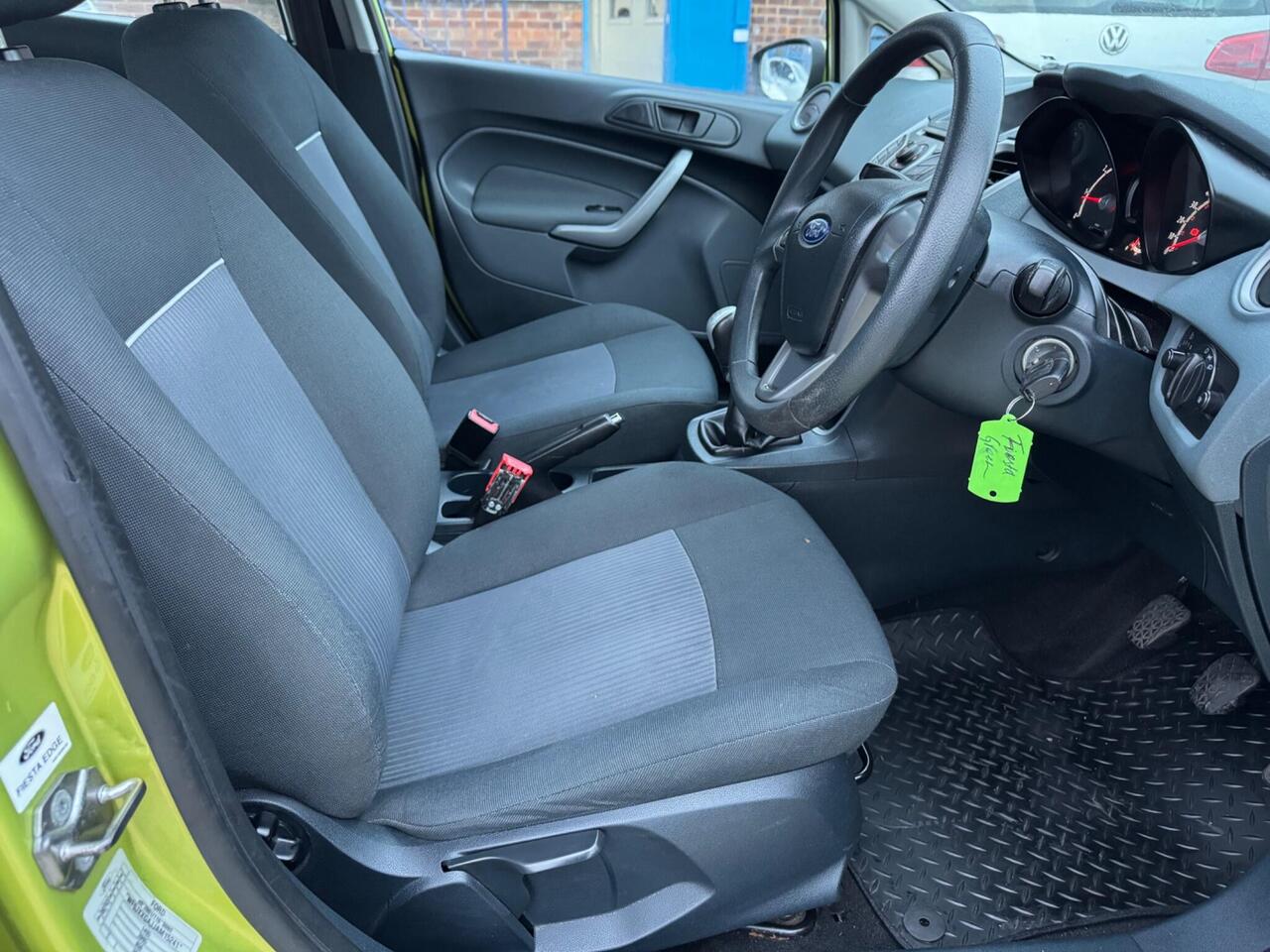 Used Ford Fiesta 2010 for sale - 76609288: Photo 13