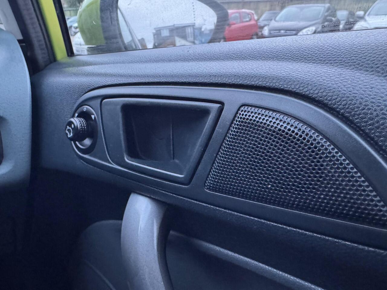 Used Ford Fiesta 2010 for sale - 76609288: Photo 22