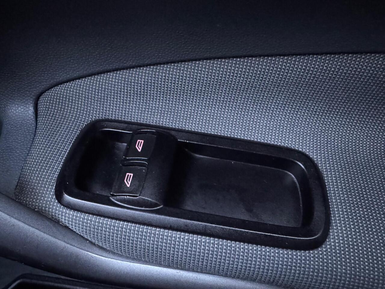 Used Ford Fiesta 2010 for sale - 76609288: Photo 26