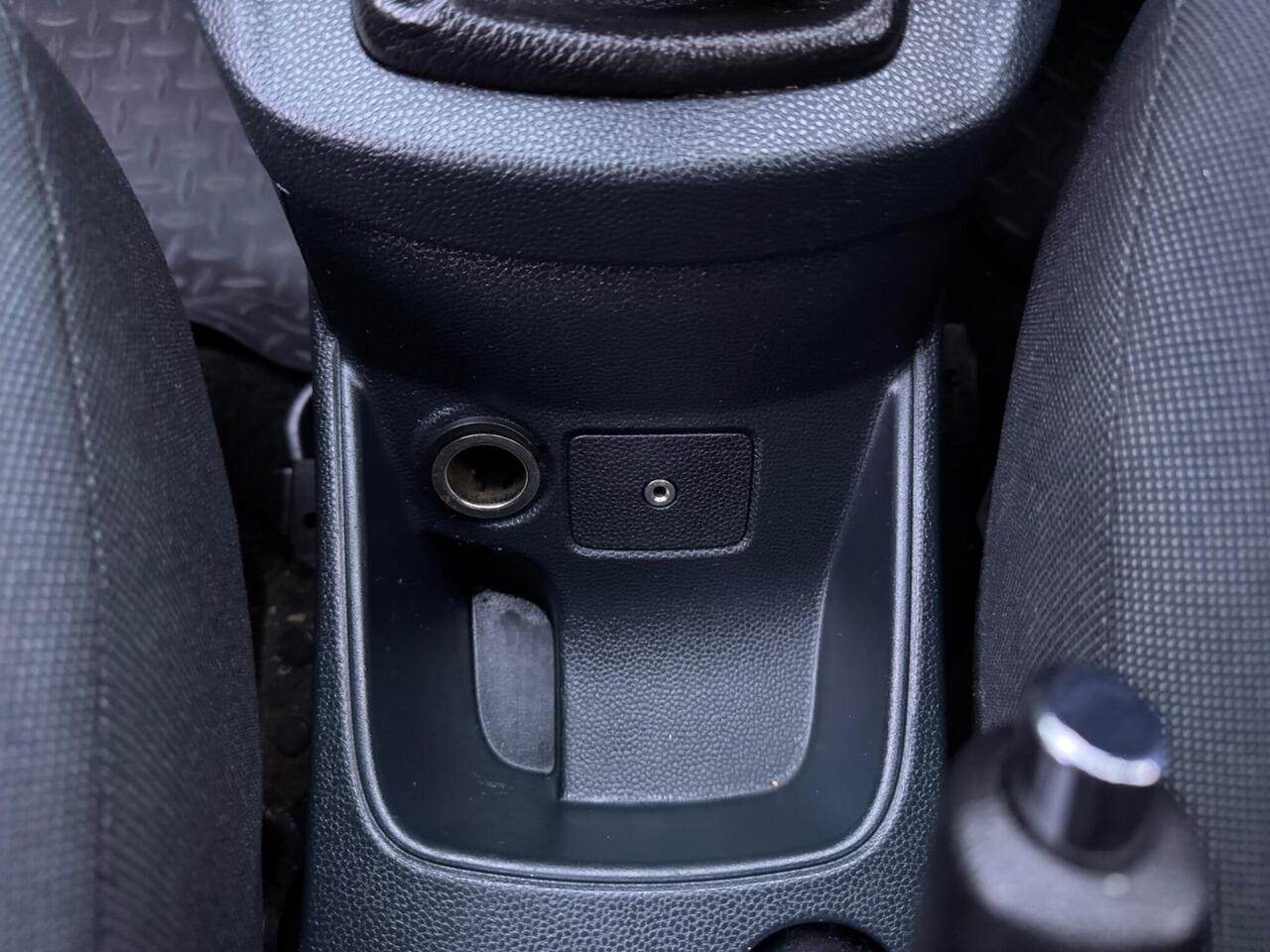 Used Ford Fiesta 2010 for sale - 76609288: Photo 33