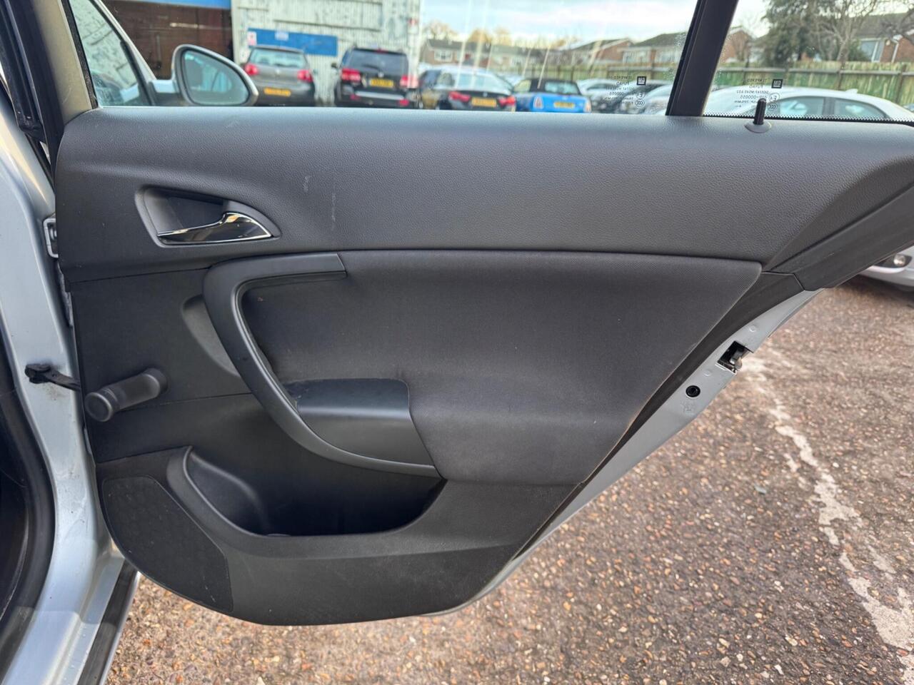 Used Vauxhall Insignia 2015 for sale - 78011776: Photo 13