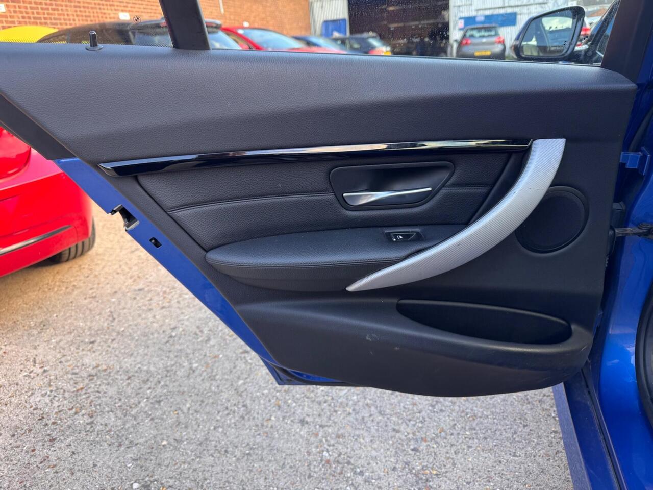 Used BMW 3 Series 2017 for sale - 76410305: Photo 35