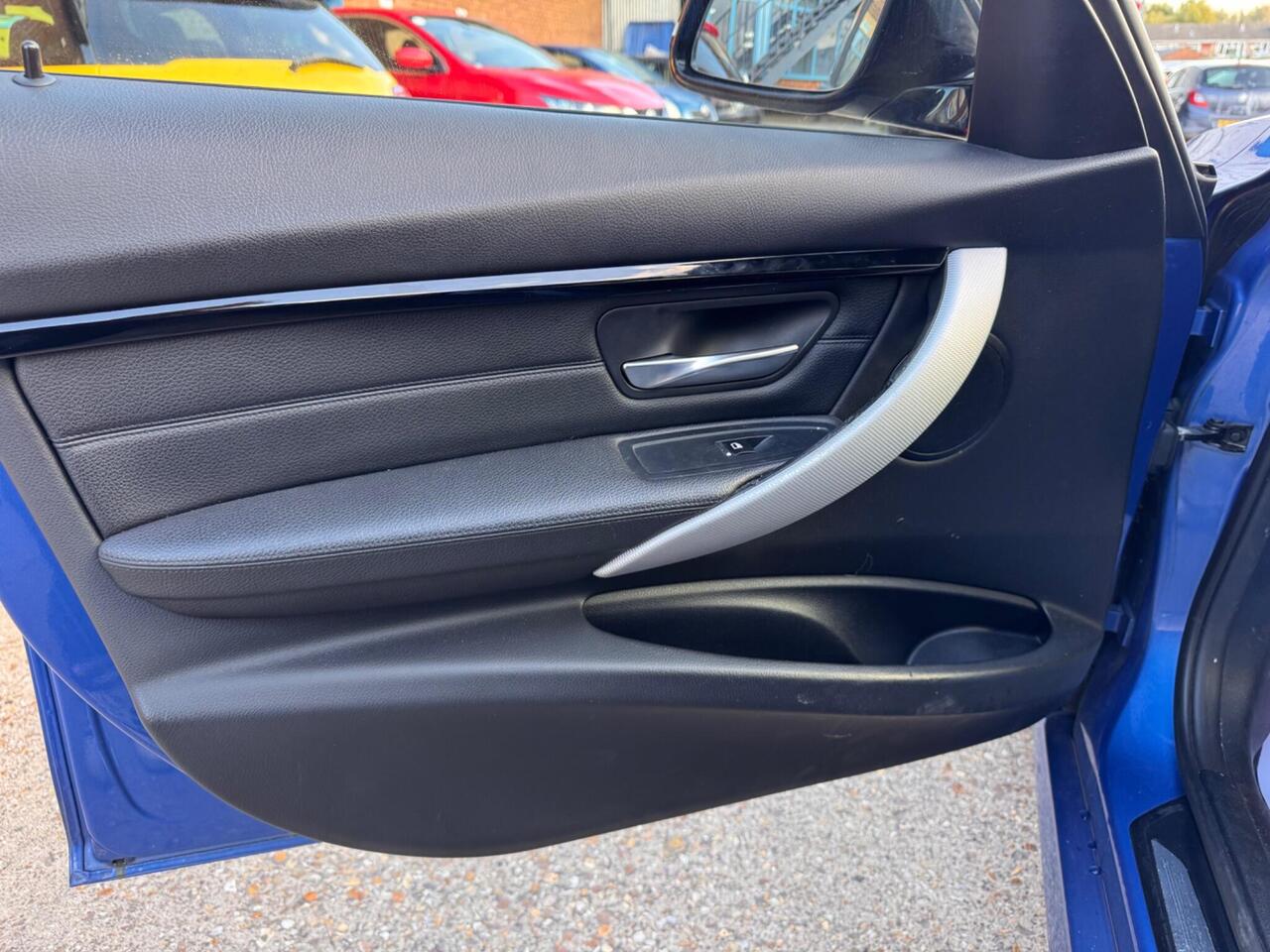 Used BMW 3 Series 2017 for sale - 76410305: Photo 37