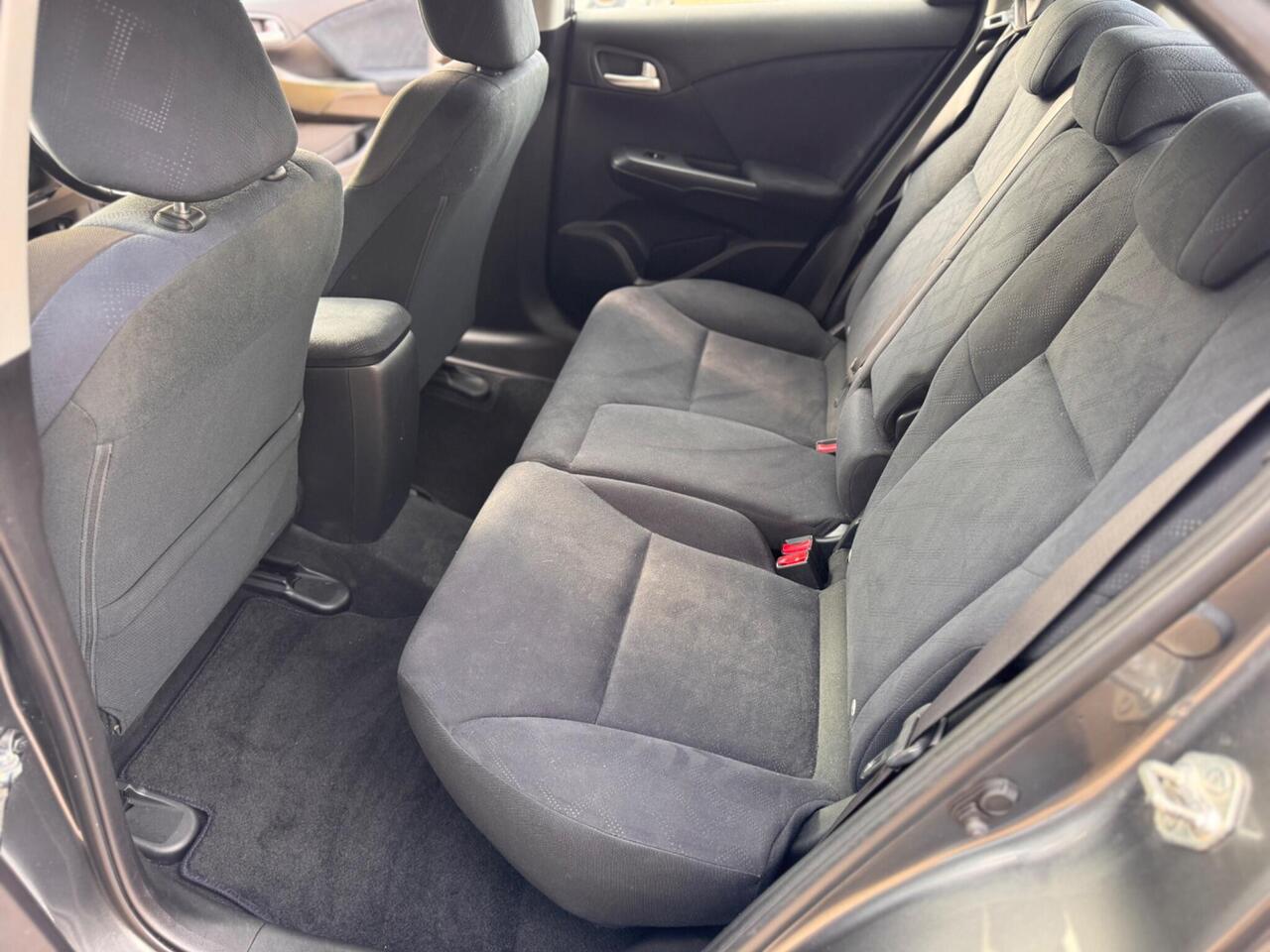 Used Honda Civic 2012 for sale - 76410306: Photo 24