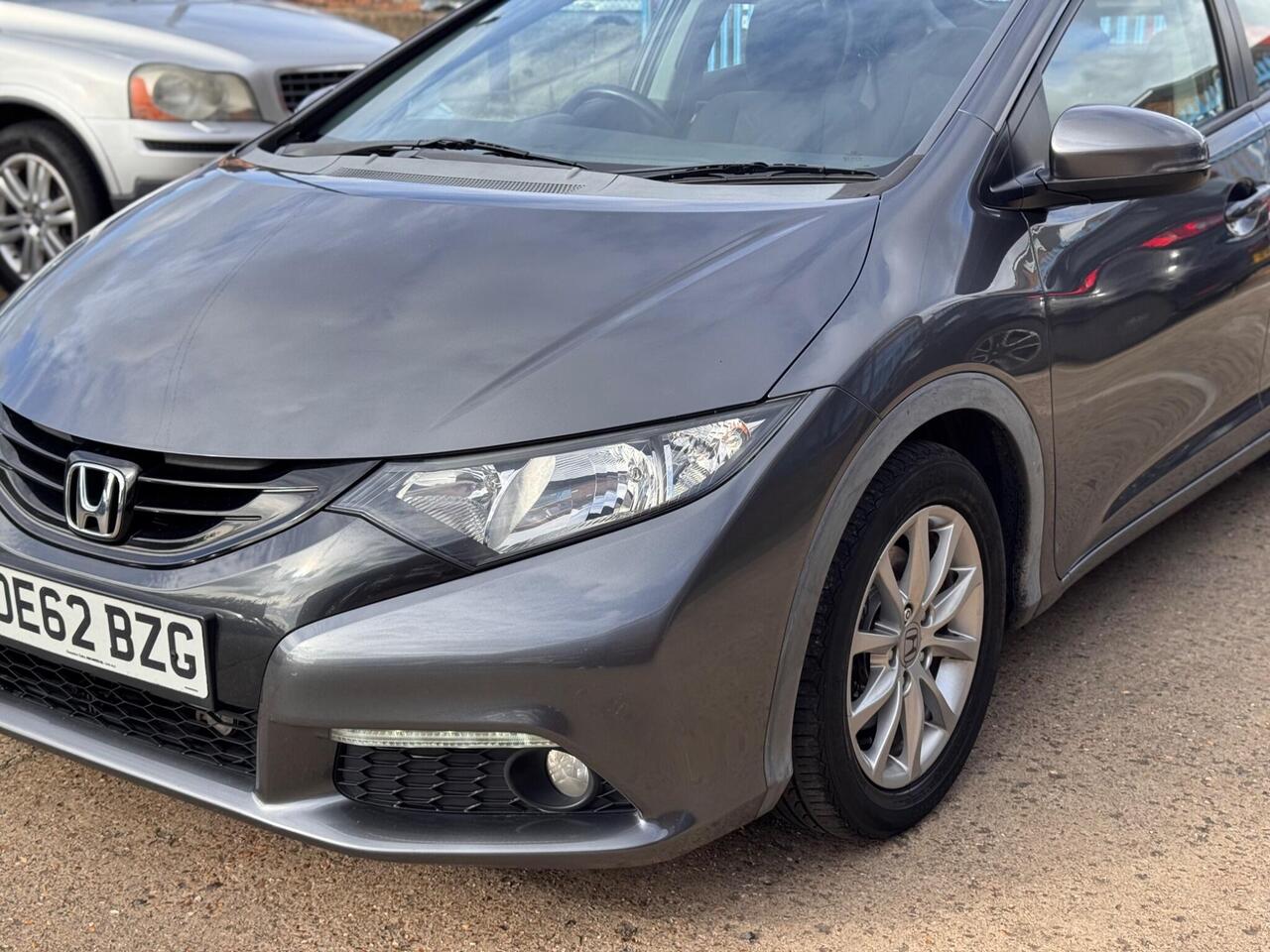 Used Honda Civic 2012 for sale - 76410306: Photo 3