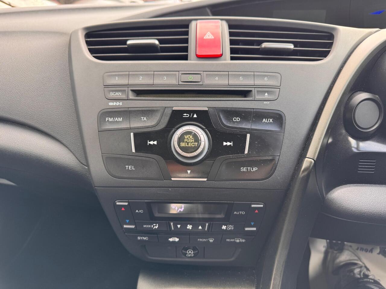 Used Honda Civic 2012 for sale - 76410306: Photo 44