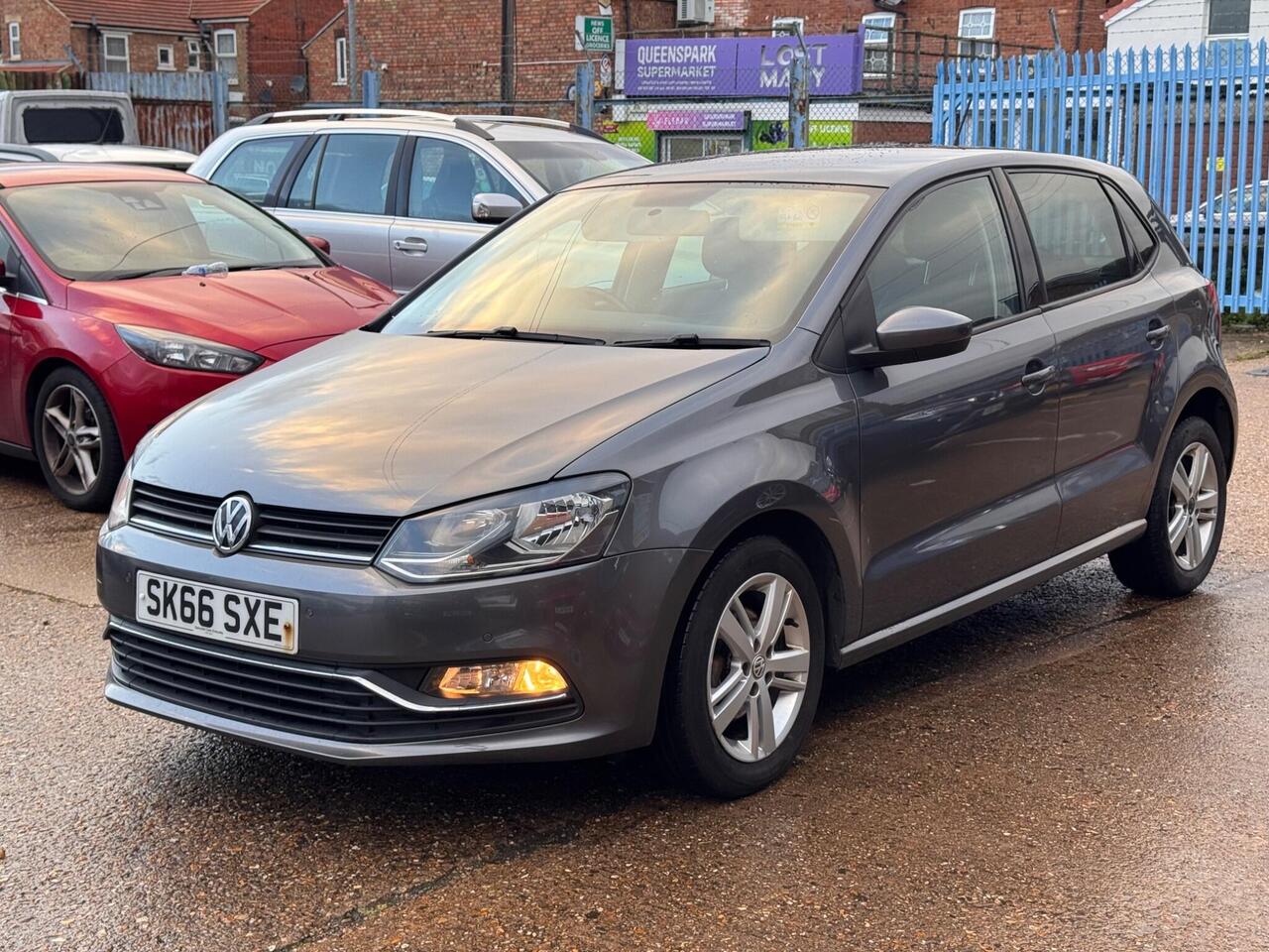 Used Volkswagen Polo 2016 for sale - 76442534: Photo 4