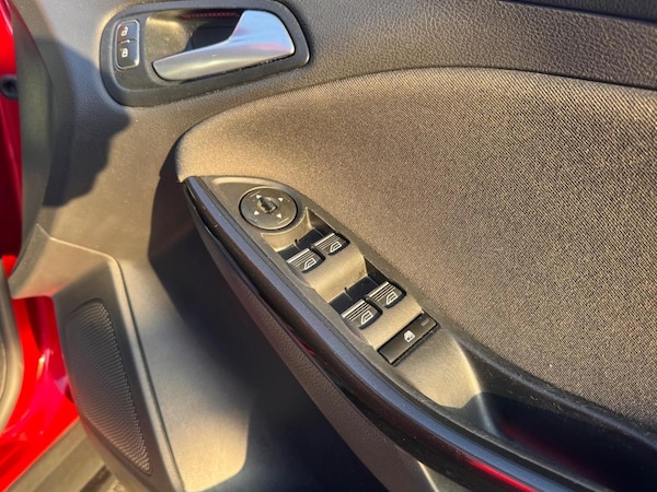 Used Ford Focus 2016 for sale - 74950713: Photo 29