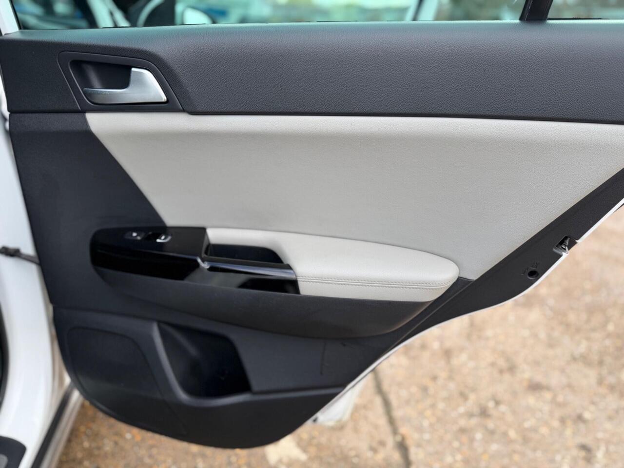 Used Kia Sportage 2016 for sale - 78035658: Photo 29