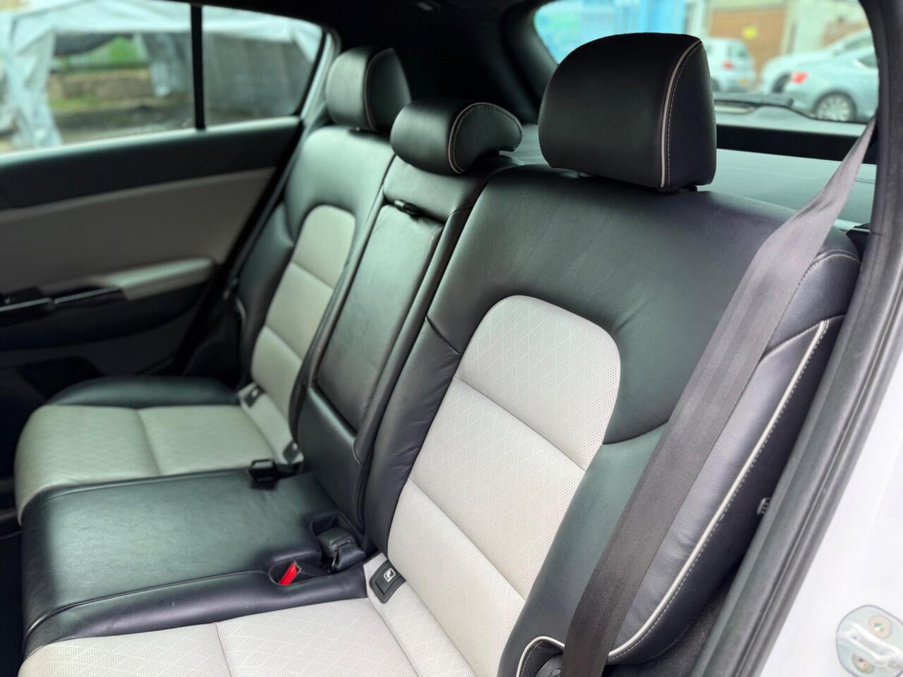 Used Kia Sportage 2016 for sale - 78035658: Photo 32