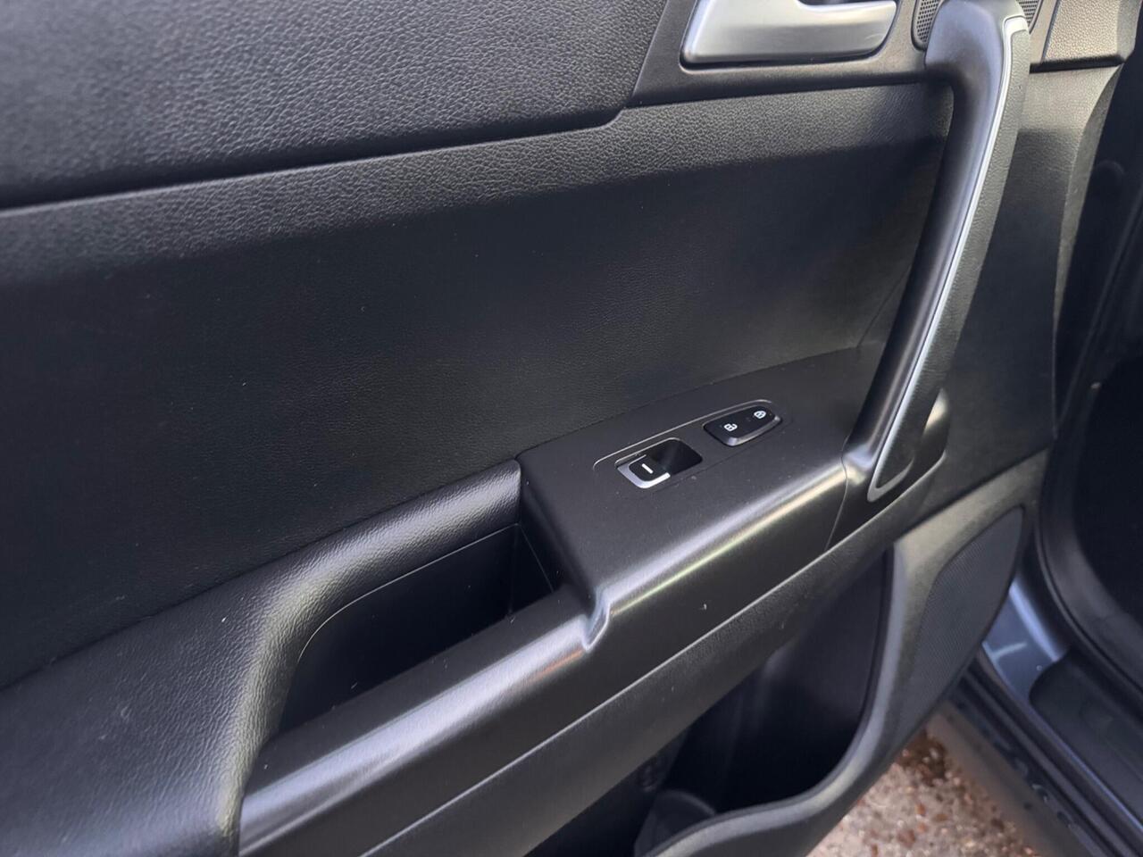 Used Kia Sportage 2018 for sale - 76410304: Photo 33