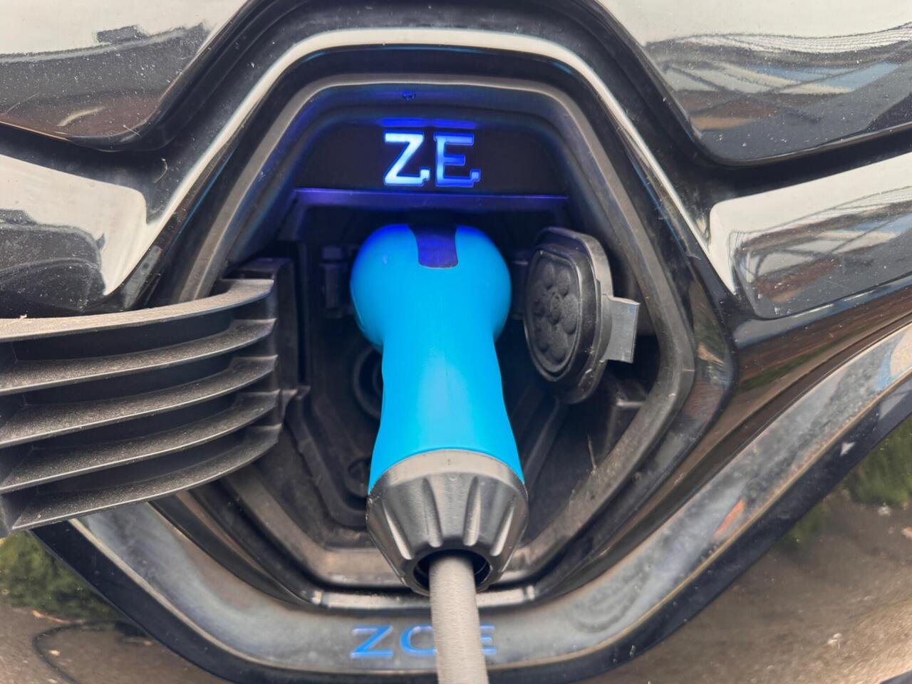 Used Renault Zoe 2020 for sale - 76410307: Photo 38