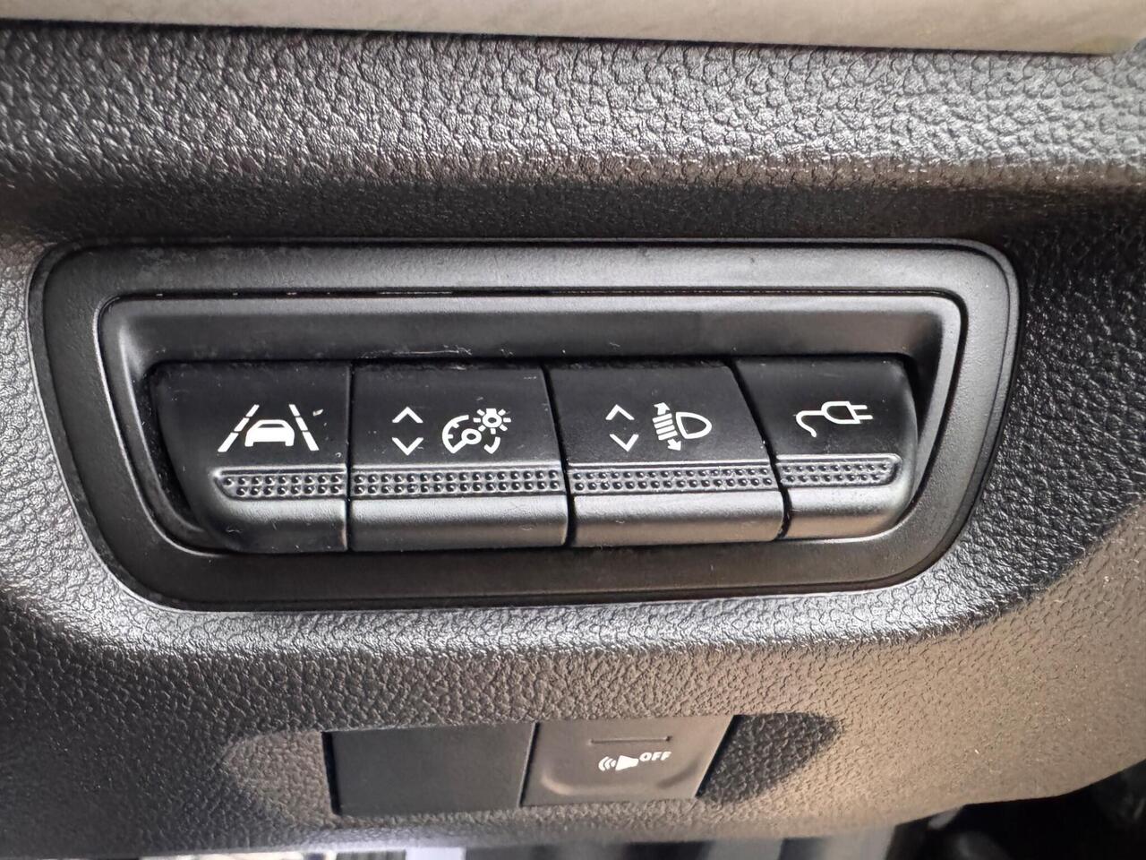 Used Renault Zoe 2020 for sale - 76410307: Photo 56