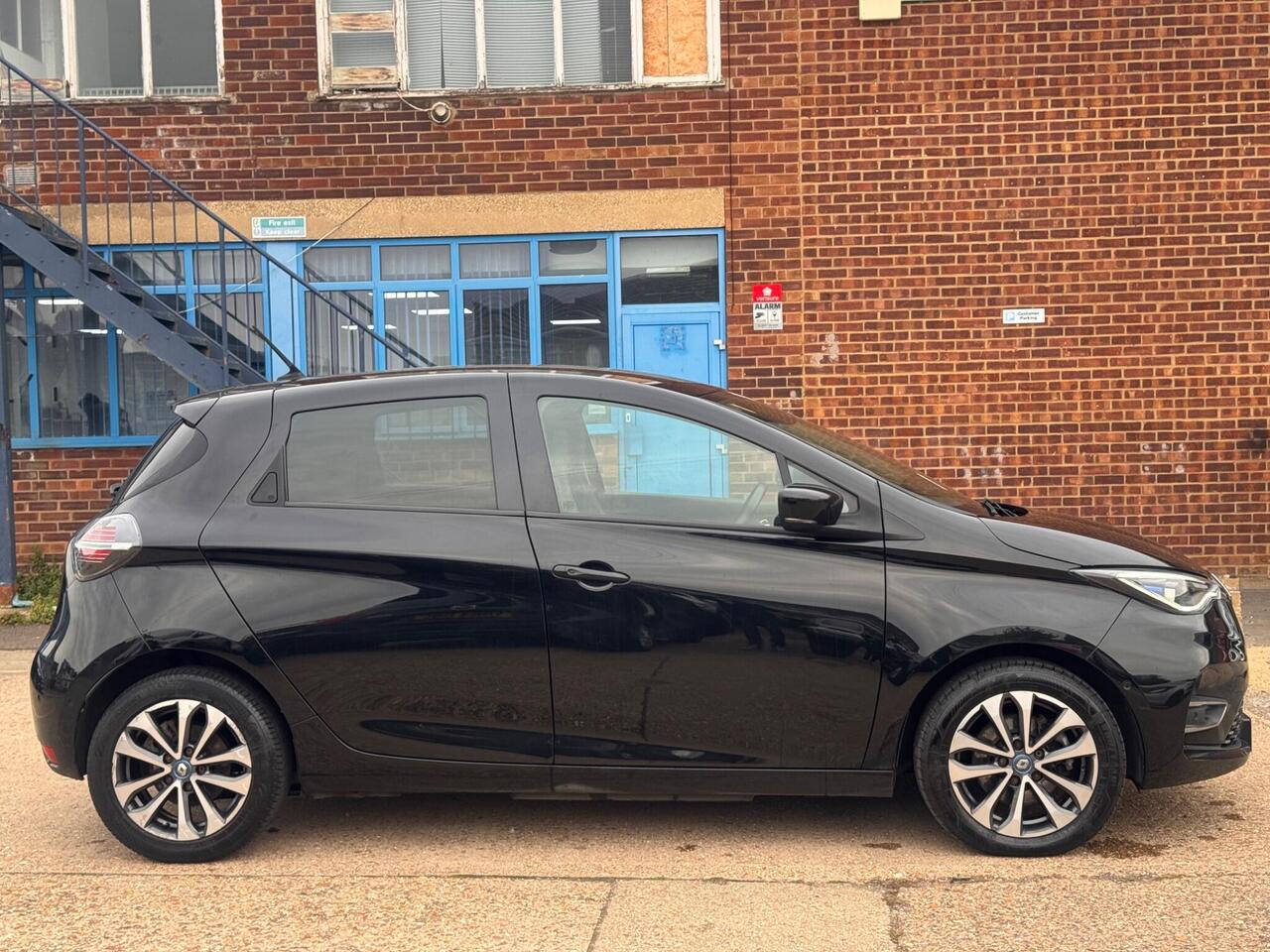 Used Renault Zoe 2020 for sale - 76410307: Photo 6