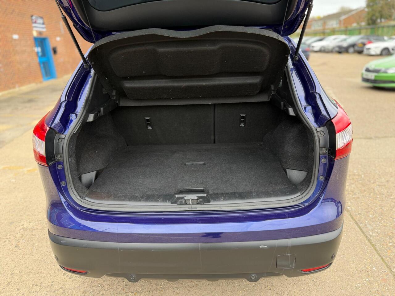 Used Nissan Qashqai 2015 for sale - 78011779: Photo 11