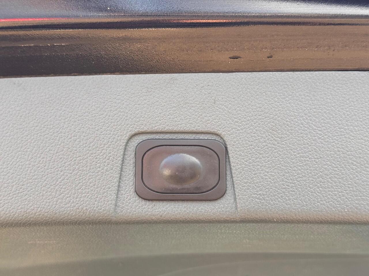 Used Ford Grand C-Max 2013 for sale - 76442532: Photo 19