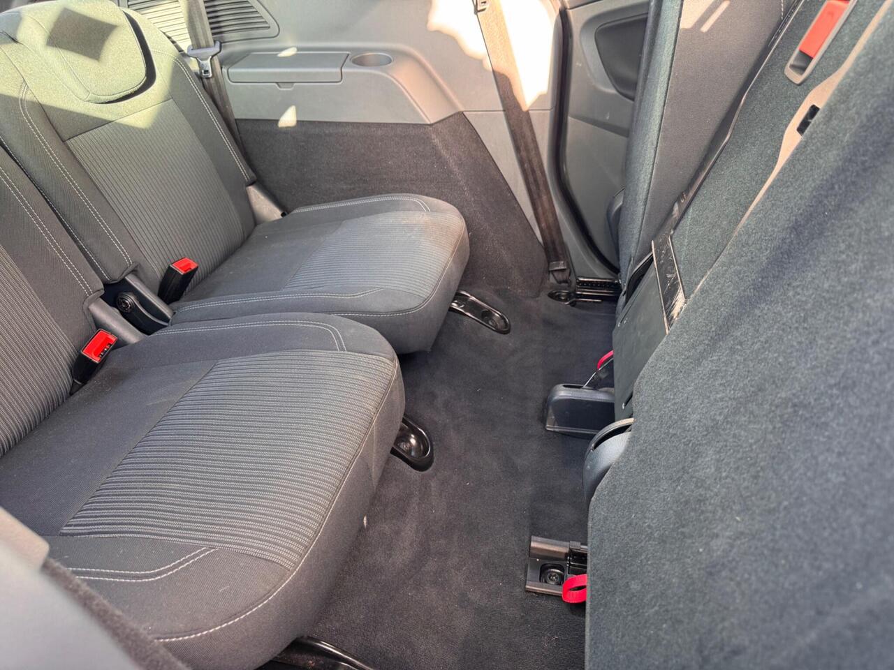 Used Ford Grand C-Max 2013 for sale - 76442532: Photo 37