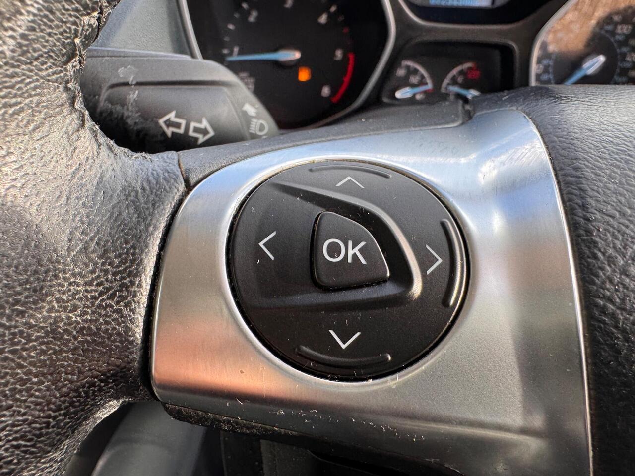 Used Ford Grand C-Max 2013 for sale - 76442532: Photo 39