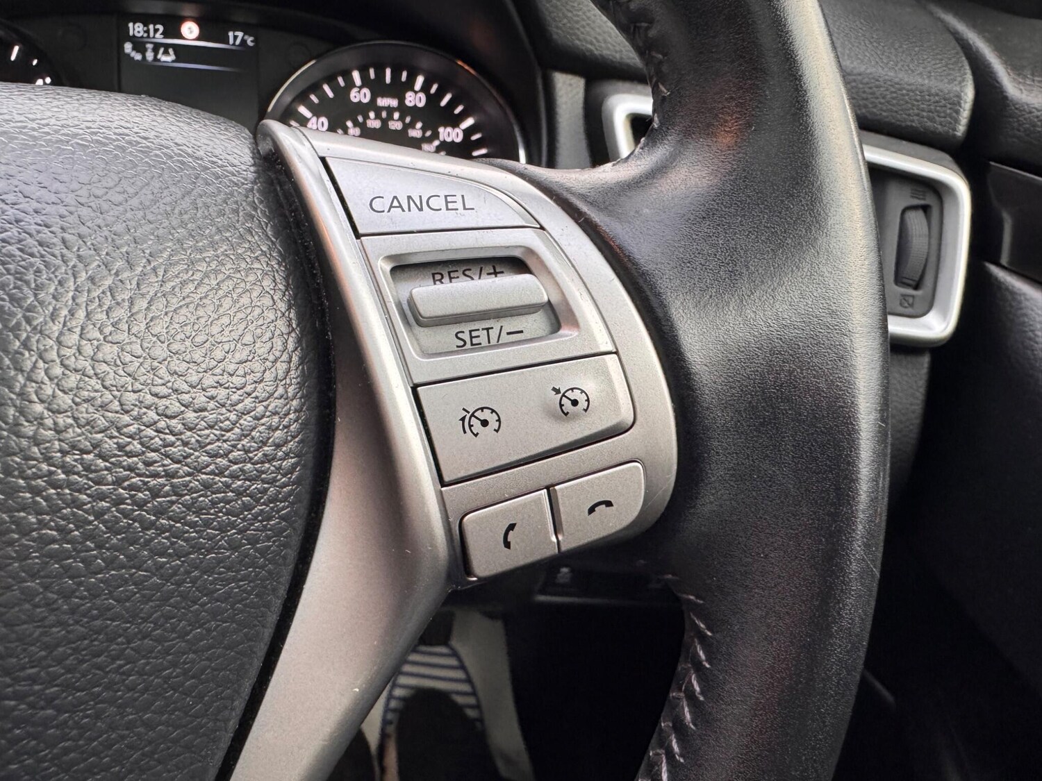 Used Nissan Qashqai 2016 for sale - 76100731: Photo 34