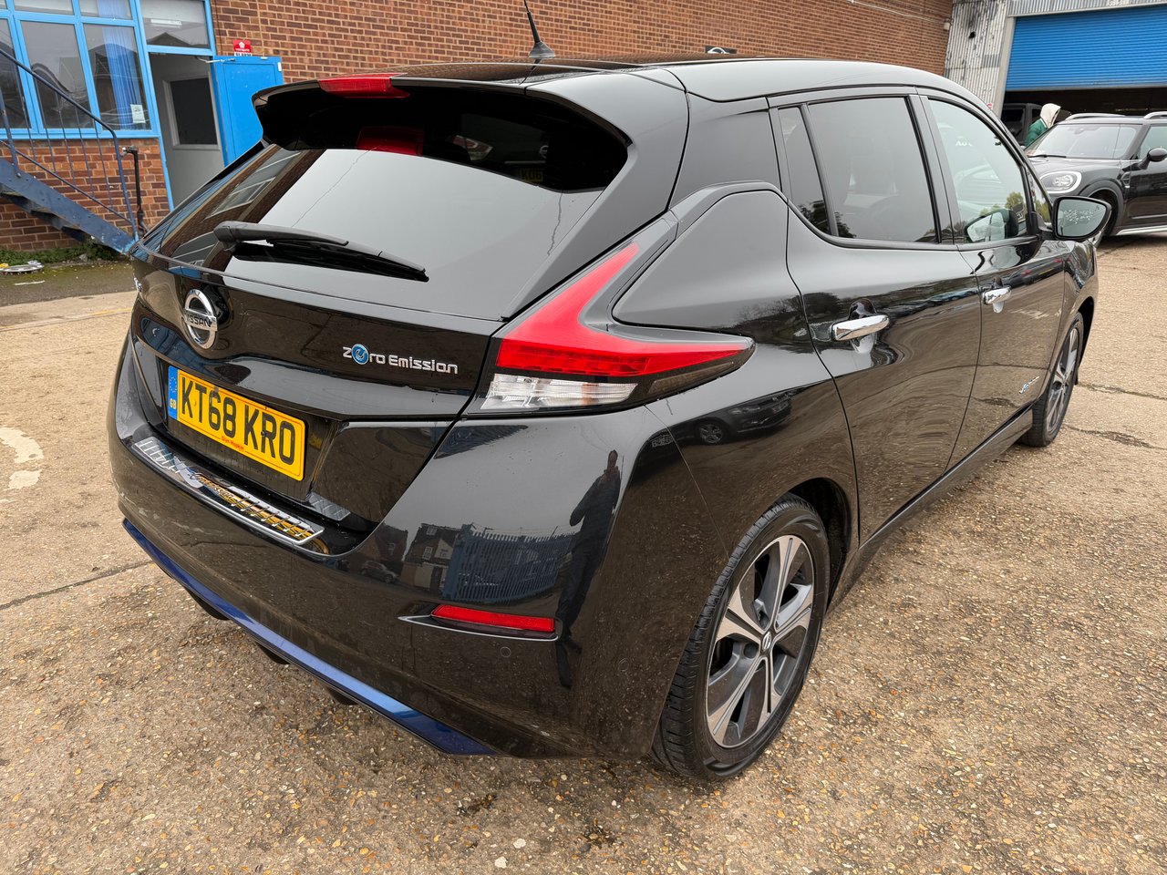 Used Nissan Leaf 2018 for sale - 78010977: Photo 10