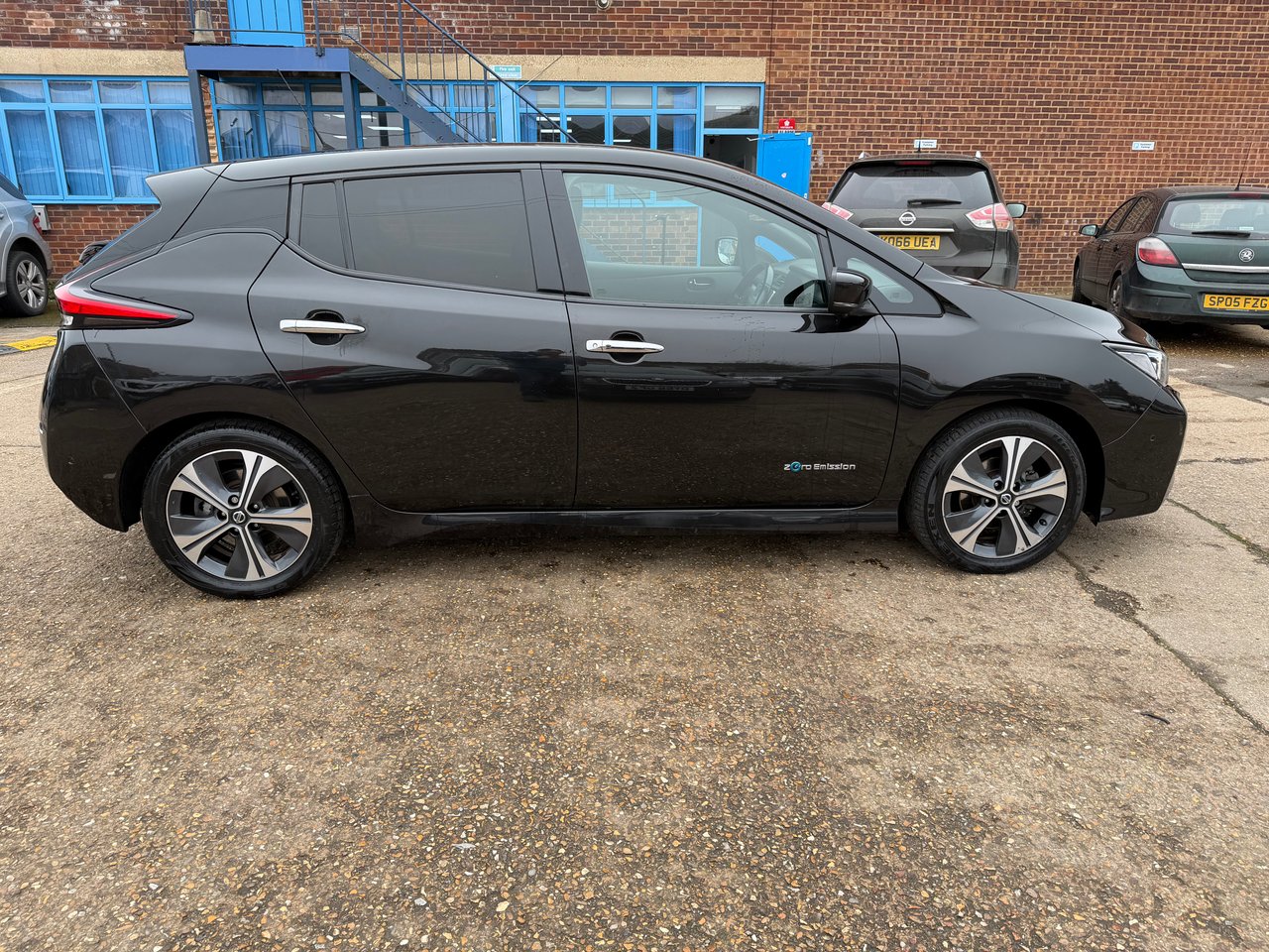 Used Nissan Leaf 2018 for sale - 78010977: Photo 9