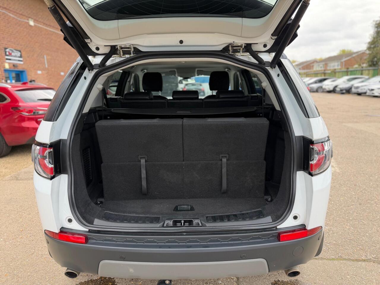 Used Land Rover Discovery Sport 2017 for sale - 78087735: Photo 12